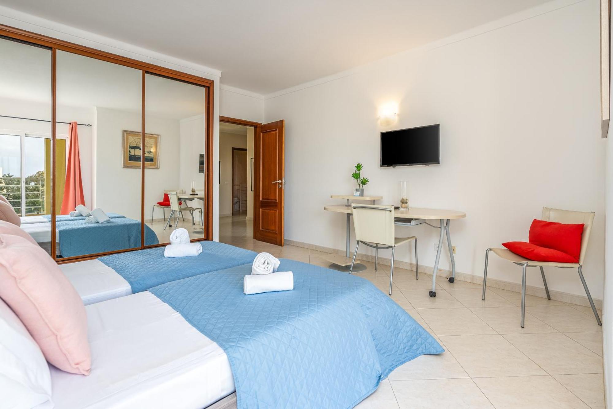 Por-Do-Sol Alvor Apartment Exterior photo